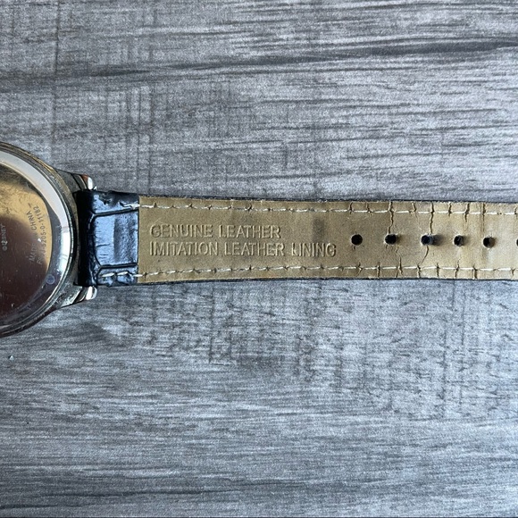 Authentic Walt Disney World 1971 Mickey Mouse Watch Works Limited Release - Picture 5 of 6